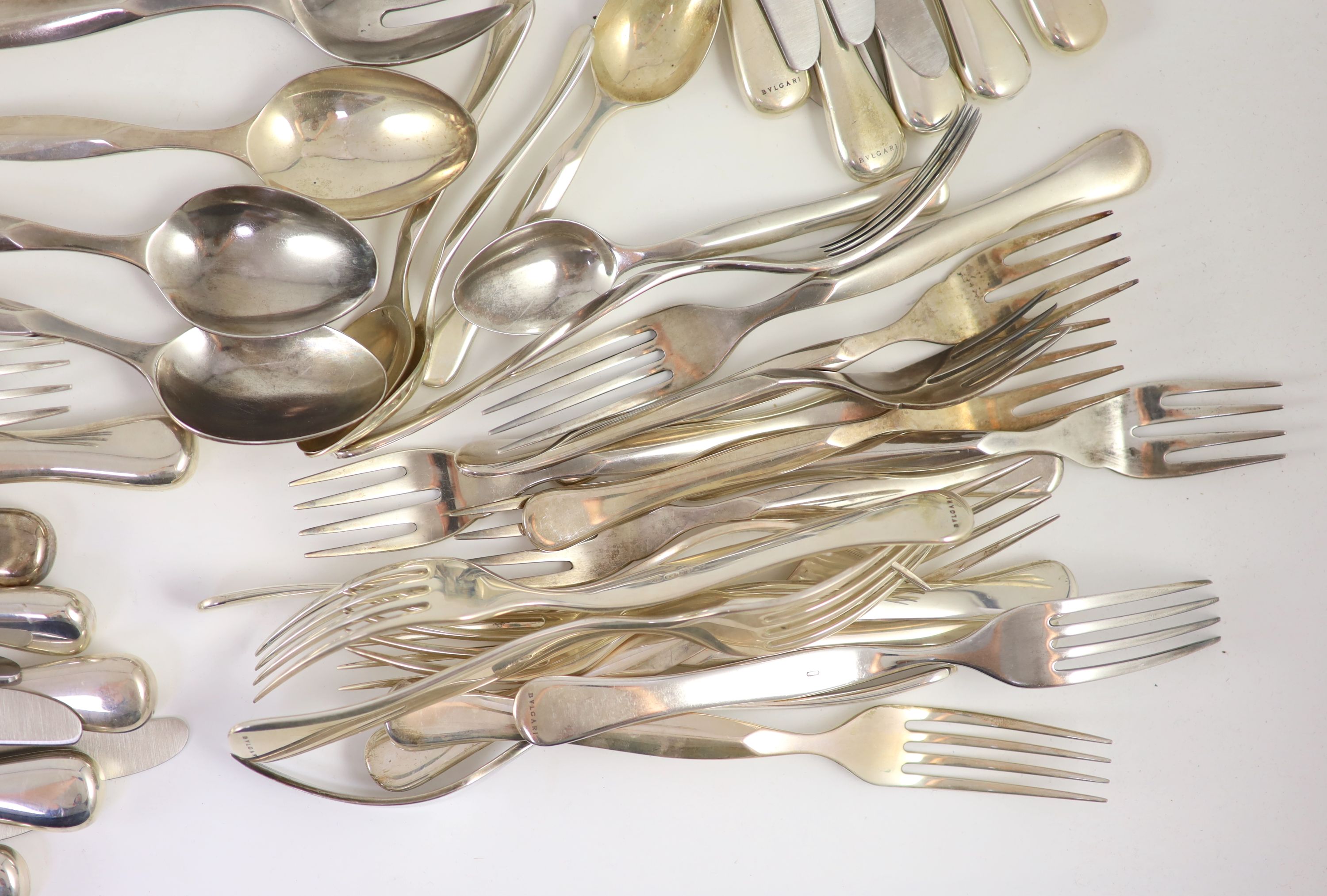 A modern canteen of Italian Eccentrica pattern by Rosenthal for Bulgari 925 sterling cutlery for - Image 5 of 8