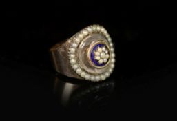 A Victorian gold, enamel seed pearl and rock crystal set oval mourning ring,with plaited hair