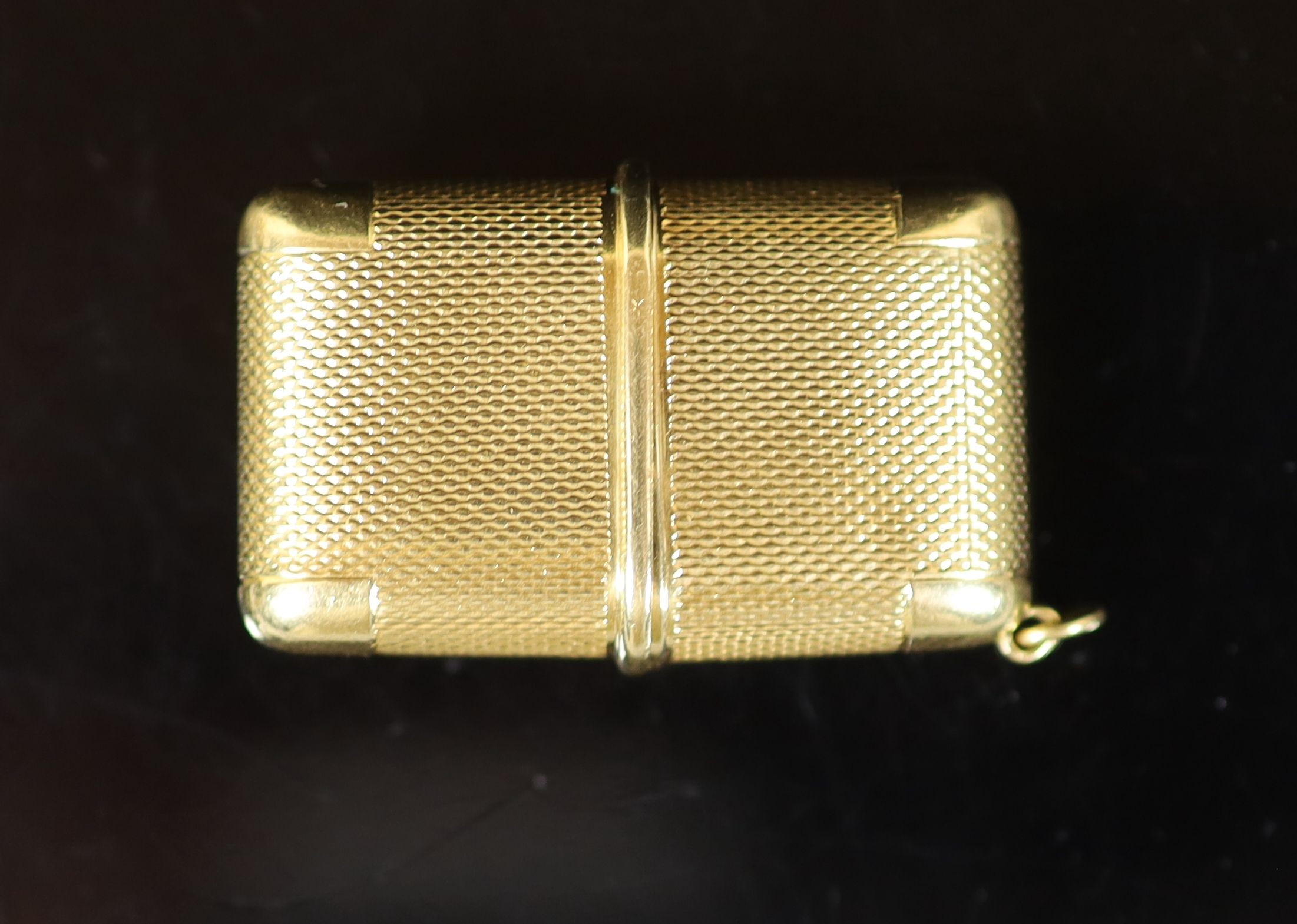 An engine turned 18ct gold cased Movado travelling watch,with baton numerals and date aperture, case - Image 3 of 3