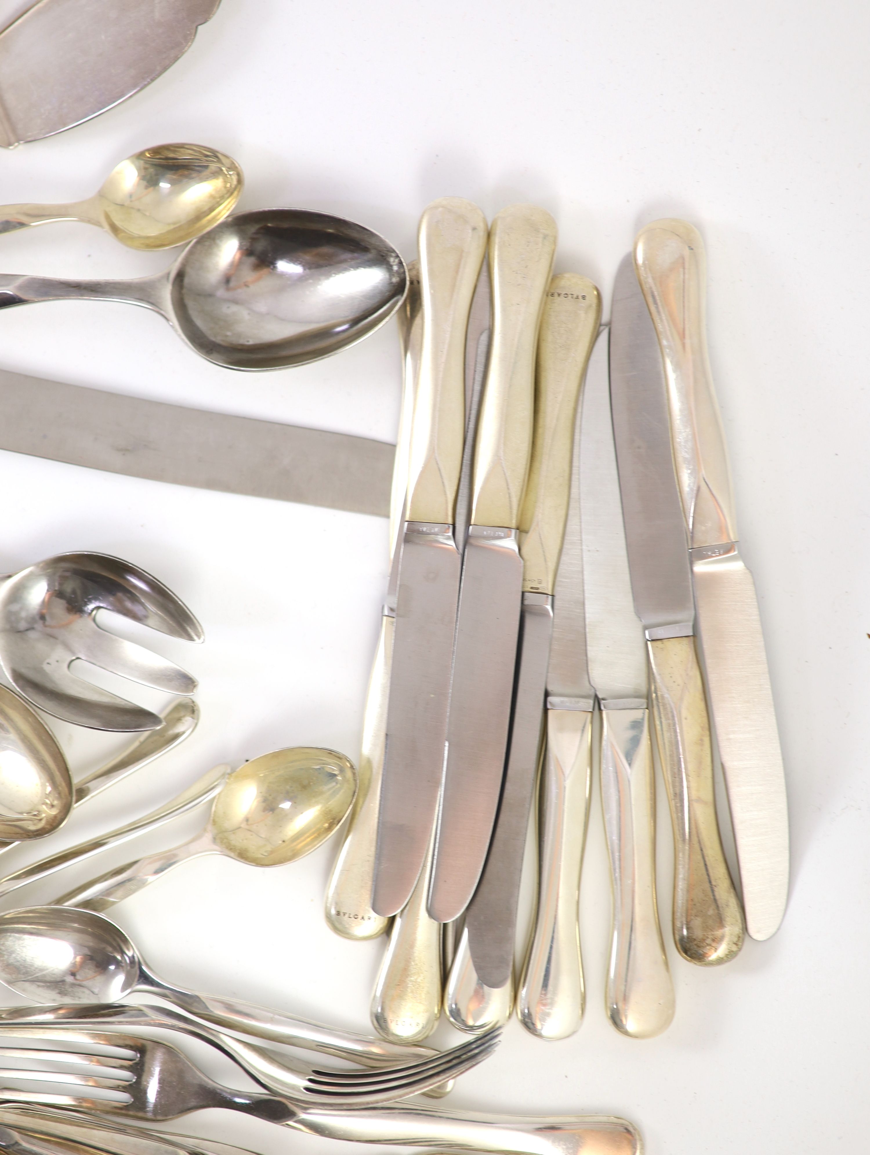 A modern canteen of Italian Eccentrica pattern by Rosenthal for Bulgari 925 sterling cutlery for - Image 4 of 8