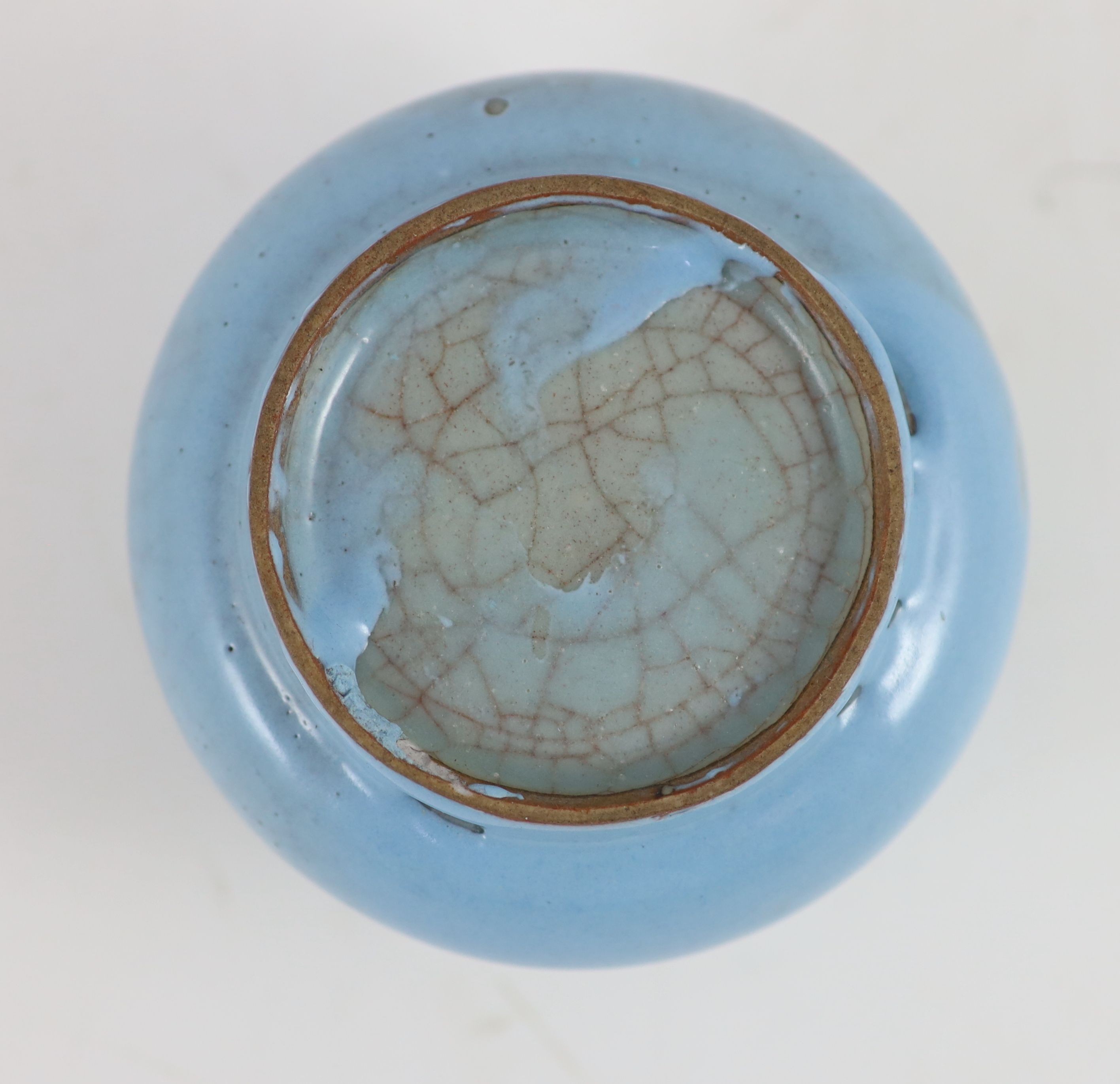 A Chinese Jun type lavender blue glazed vase, zhadou, late Qing dynasty10.5 cm diameter - Image 4 of 4