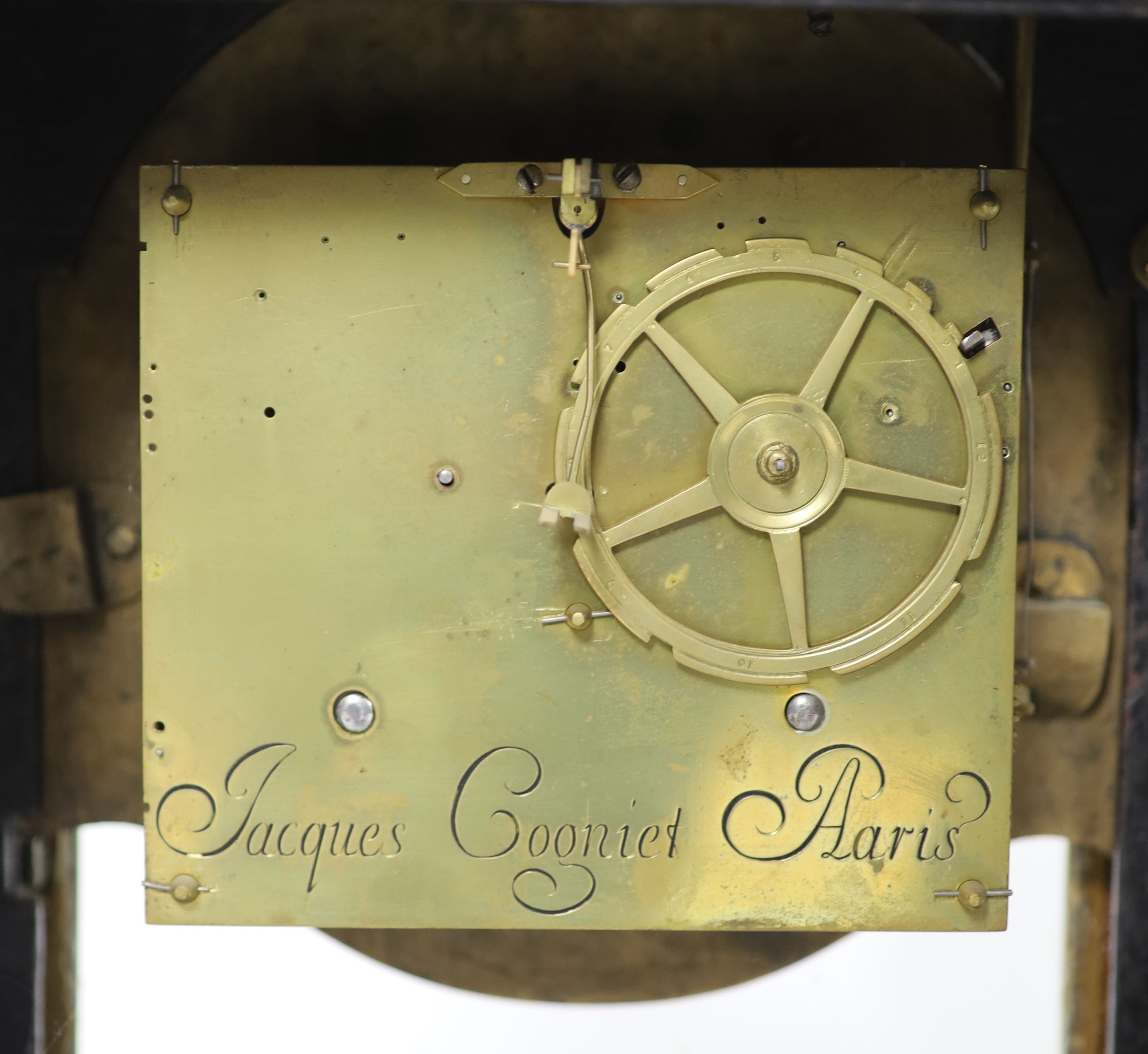 A 19th century French Louis XIV style boullework mantel clockwith urn finial and enamelled tablet - Image 4 of 4