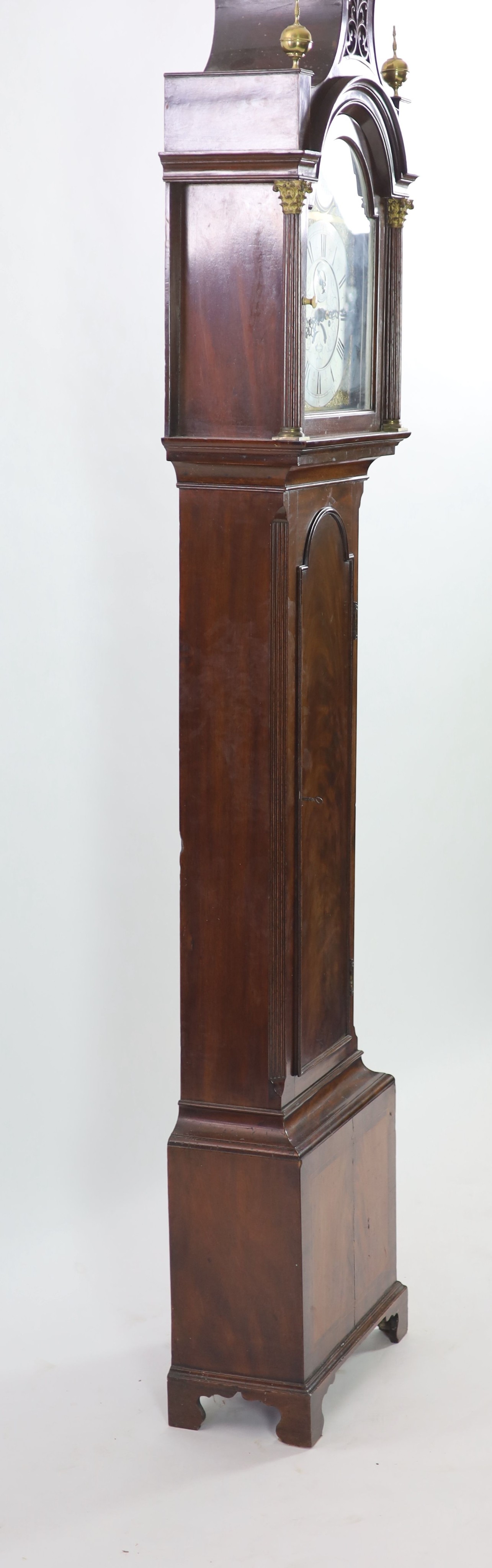 Richard Northen of Hull. A George III mahogany eight day longcase clock,the arched 12 inch brass - Image 3 of 6
