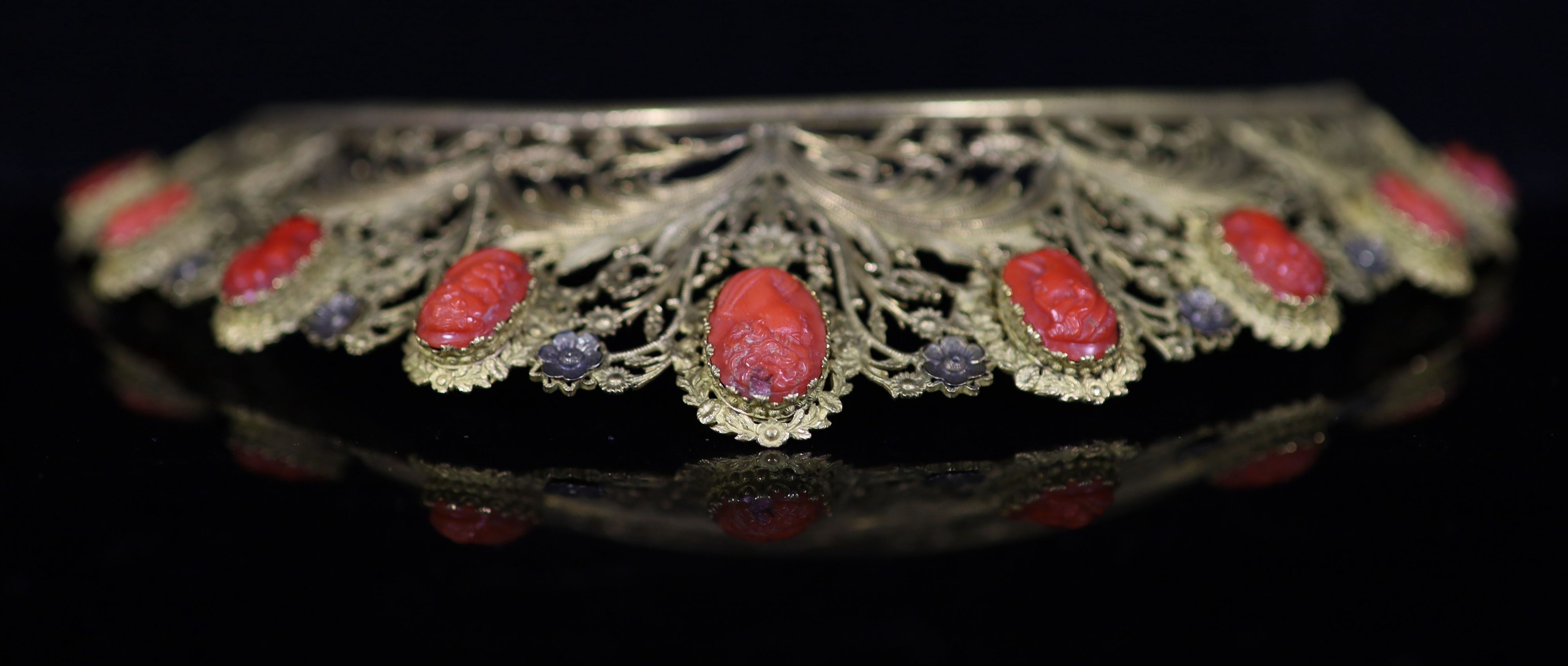 A Regency gilt metal/pinchbeck and graduated nine stone coral set tiara,each coral carved with the - Image 2 of 4