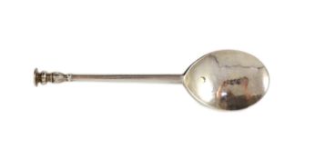 A 17th century silver seal top spoon,17.5cm, 56mm, indistinct marks.