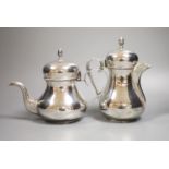 A 20th century Italian Missiaglia 800 sxtandard teapot and hot water jug, 47oz.