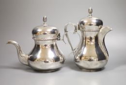 A 20th century Italian Missiaglia 800 sxtandard teapot and hot water jug, 47oz.