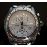 A gentleman's modern stainless steel Tag Heuer Link chronograph quartz wrist watch, case diameter