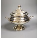 A 20th century Italian 800 standard two handled tureen and cover, height 28.5cm, 46oz.