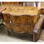 An 18th century Italian banded walnut serpentine commode, width 100cm, depth 54cm, height 80cm