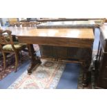 An early Victorian rectangular mahogany centre table fitted end drawers, width 105cm, depth 54cm,