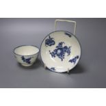 A Worcester blue and white tea bowl and saucer, c.1780, 12.5cm