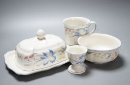 A Villeroy-Boch "Rivera" pattern tea, dinner and breakfast service