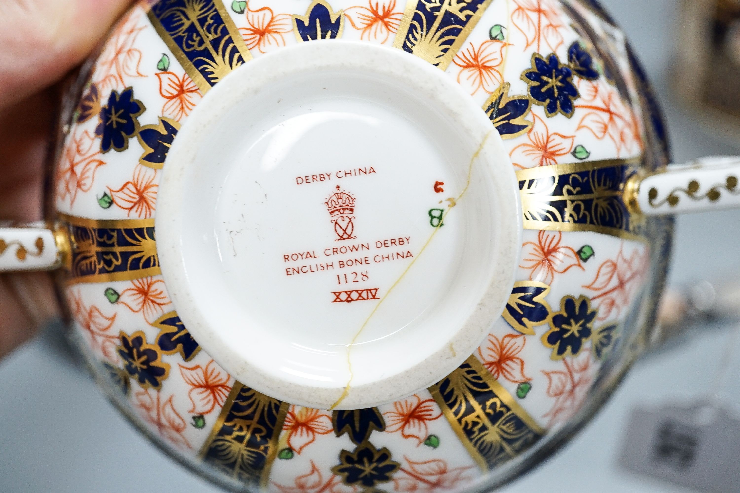 Royal Crown Derby tableware, including pair of dinner plates, 26cm, together with a pottery Imari - Image 5 of 6