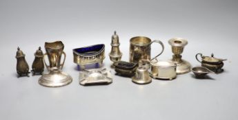 A mixed group of sundry small silver and other items including a pair of silver ashtrays, a small