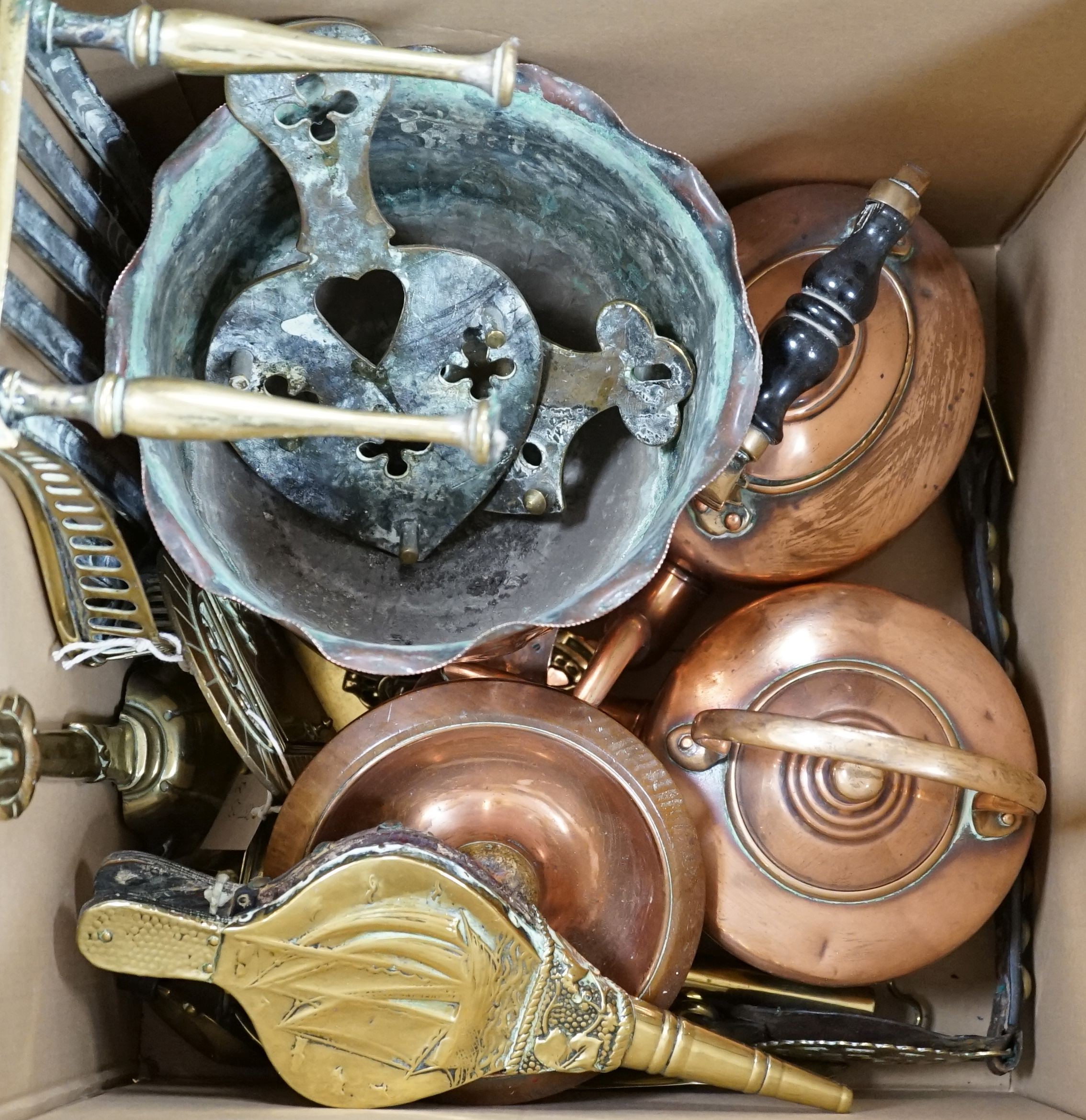 A collection of antique brass and copper items to include kettle, horse brasses, miniature door way, - Image 2 of 2