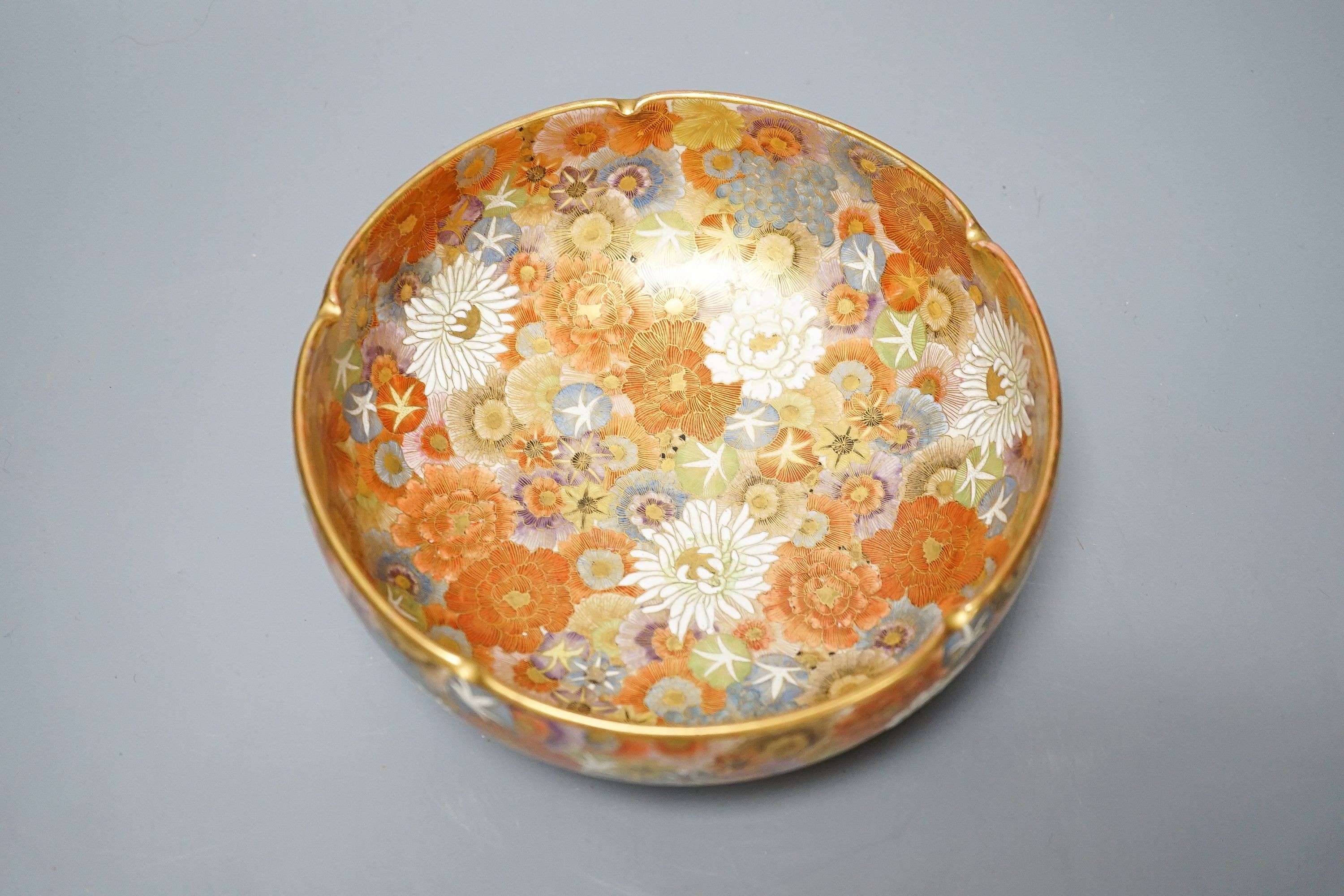 A Japanese satsuma ‘thousand flower’ bowl, signed, 18cm - Image 2 of 4