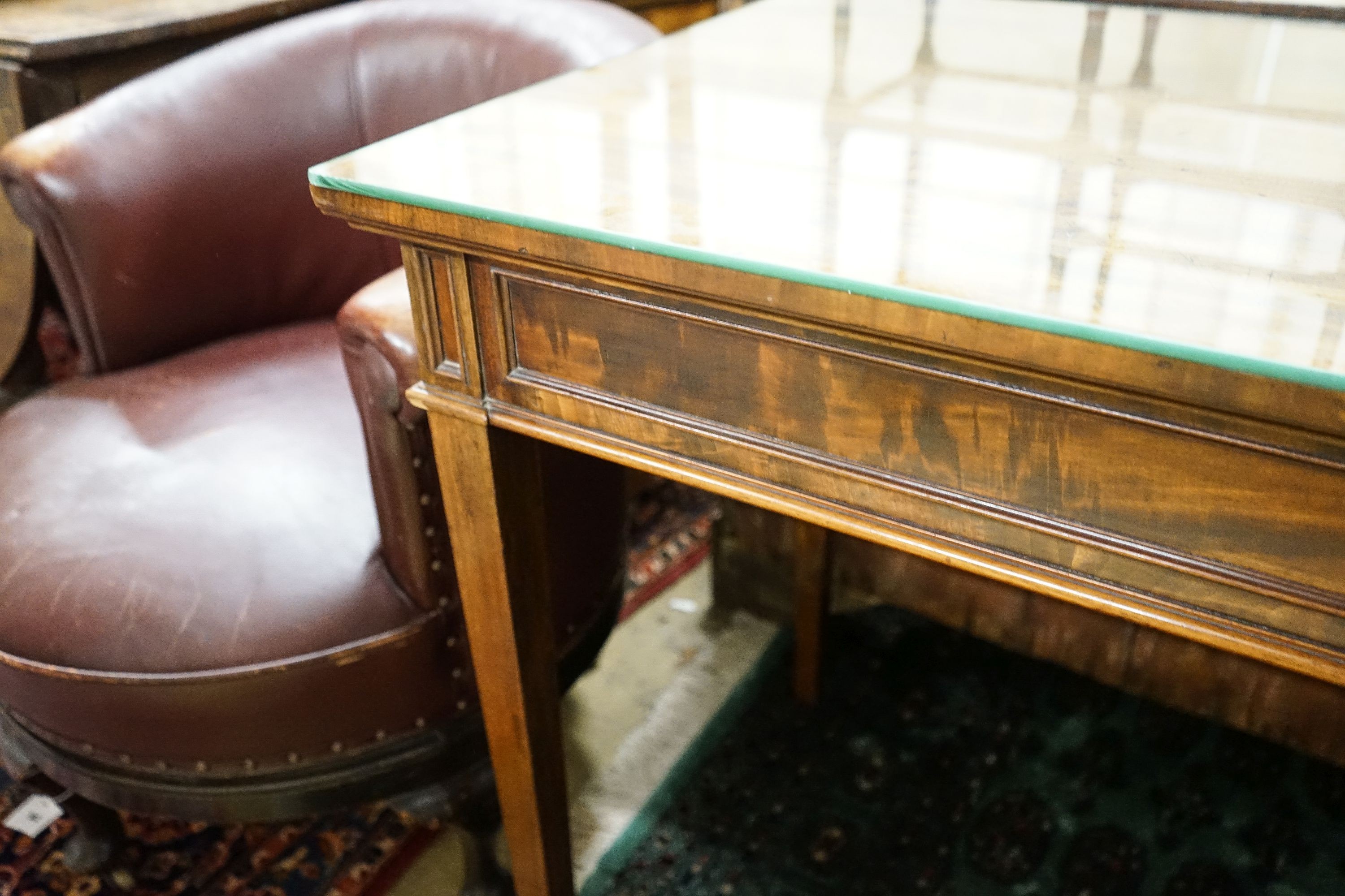 A George III style mahogany serving table, length 150cm, depth 62cm, height 80cm - Image 5 of 5