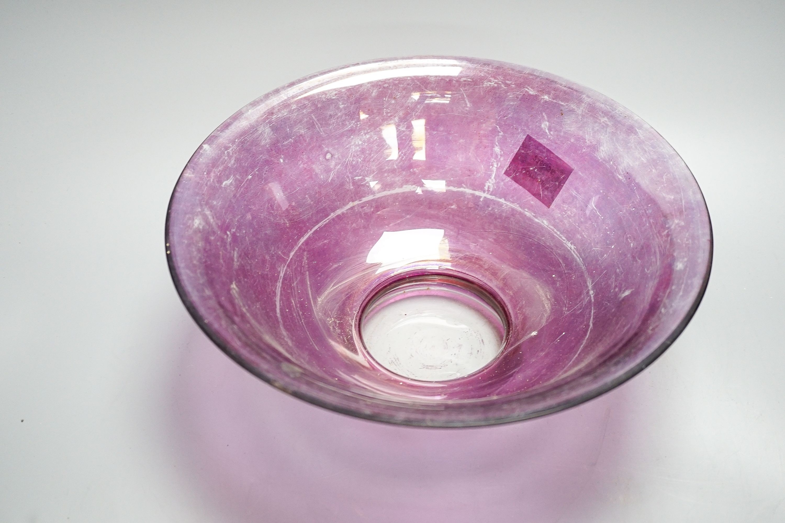 An amethyst flashed glass basin and jug. - Image 2 of 4