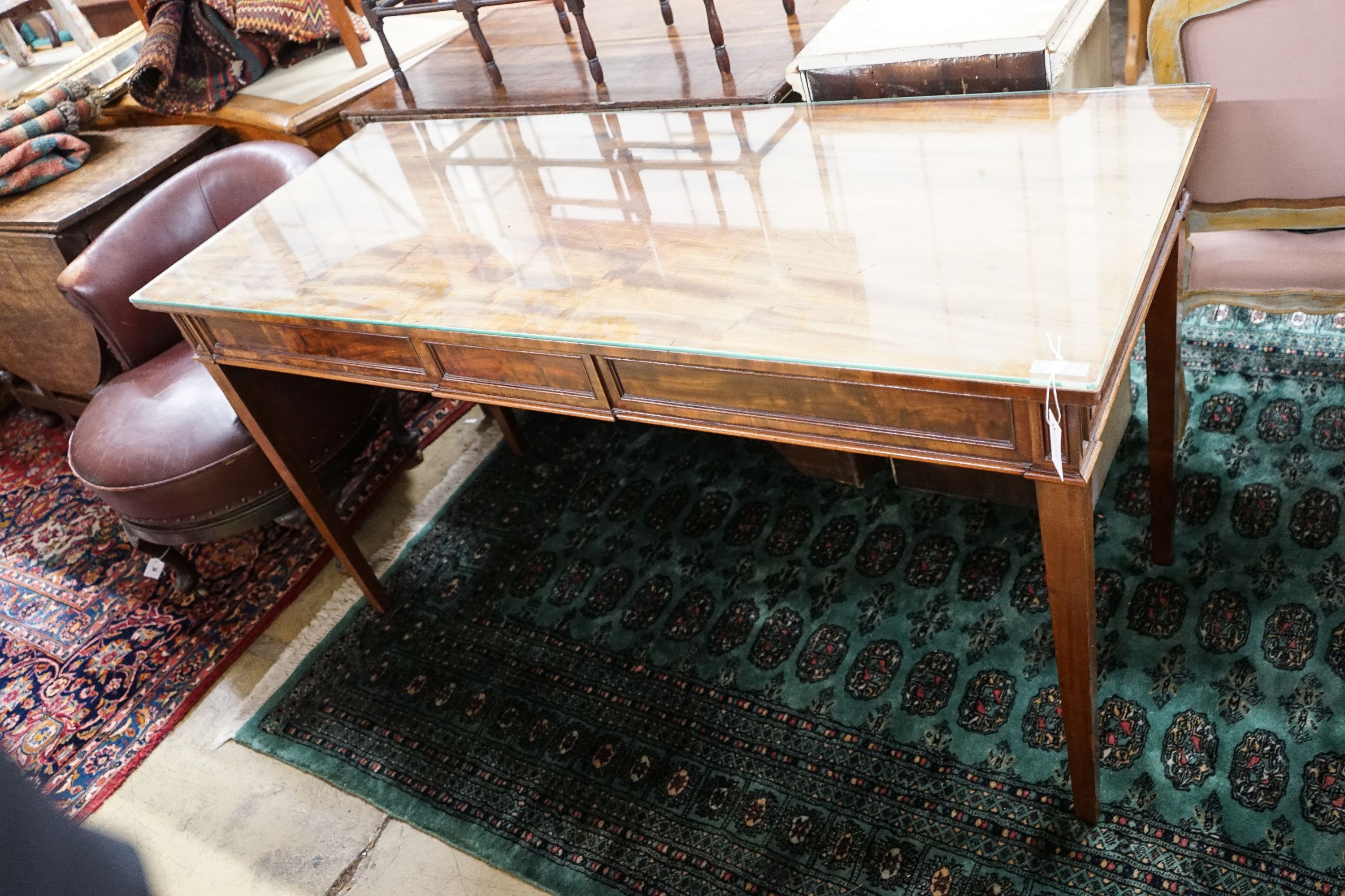 A George III style mahogany serving table, length 150cm, depth 62cm, height 80cm - Image 2 of 5