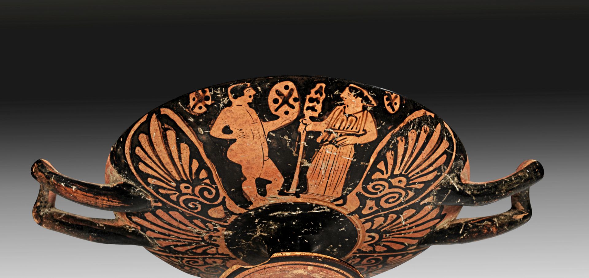 Attic red-figure cup type B of the Q Painter (Workshop of the Jena Painter). - Image 3 of 3