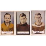 CIGARETTE CARDS - GALLAHER, 'FAMOUS FOOTBALLERS' (GREEN BACK), 1925 (82/100, plus one printing