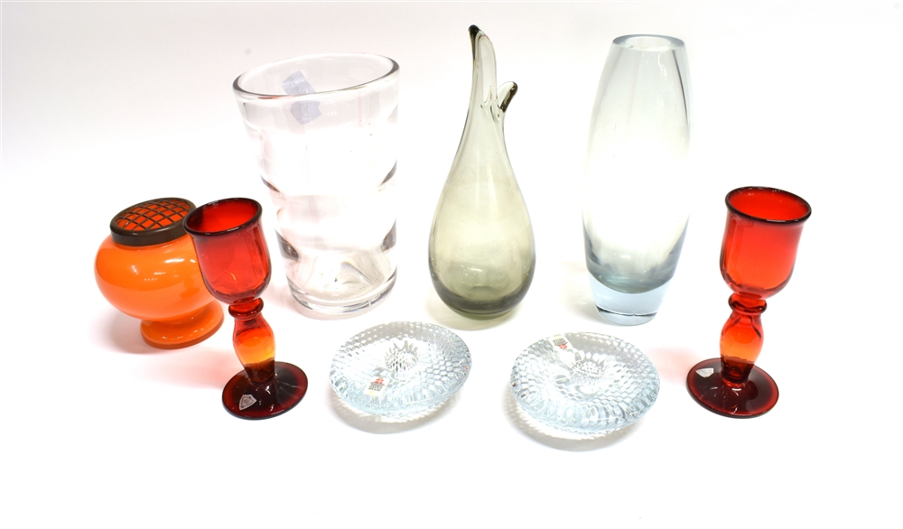 A COLLECTION OF GLASSWARE including Whitefriars Optic vase, pair Swedish Hytta red glass