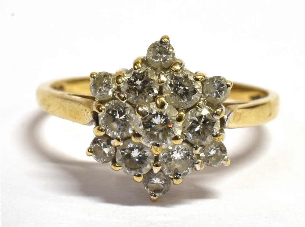A DIAMOND CLUSTER 9CT GOLD RING flowerhead cluster, the round brilliant cut diamonds, weighing a - Image 4 of 4