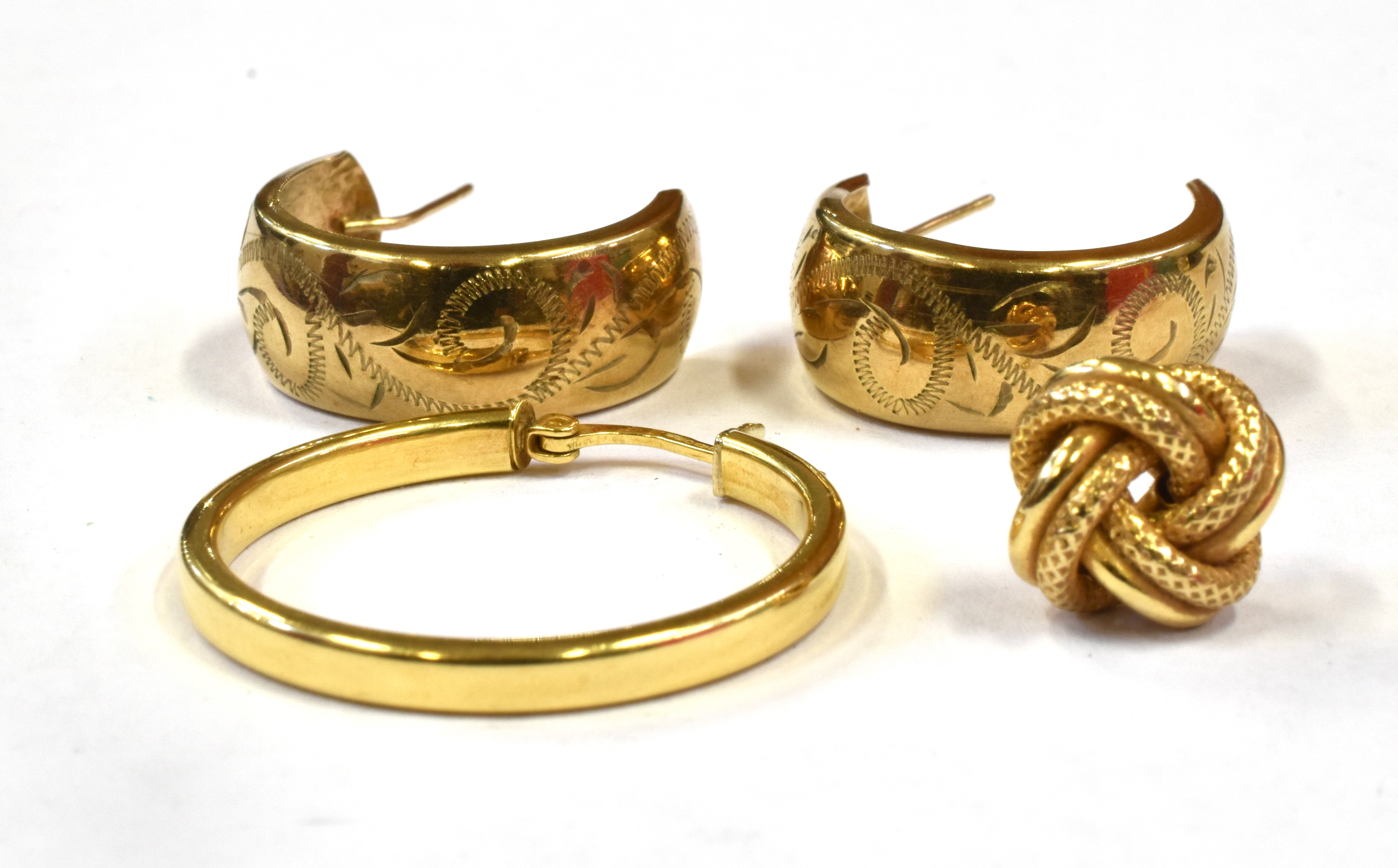 A PAIR OF HALF HOOP AND TWO ODD 9CT GOLD EARRINGS Total weight approx. 4.0 grams. Condition Report :
