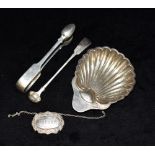 FOUR SMALL SILVERWARE ITEMS Comprising a Victorian Scottish silver long condiment or preserve spoon,