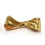14CT GOLD BOW BROOCH The stylised ribbon bow brooch, stamped 585, 4cm long, gross weight approx. 3.0