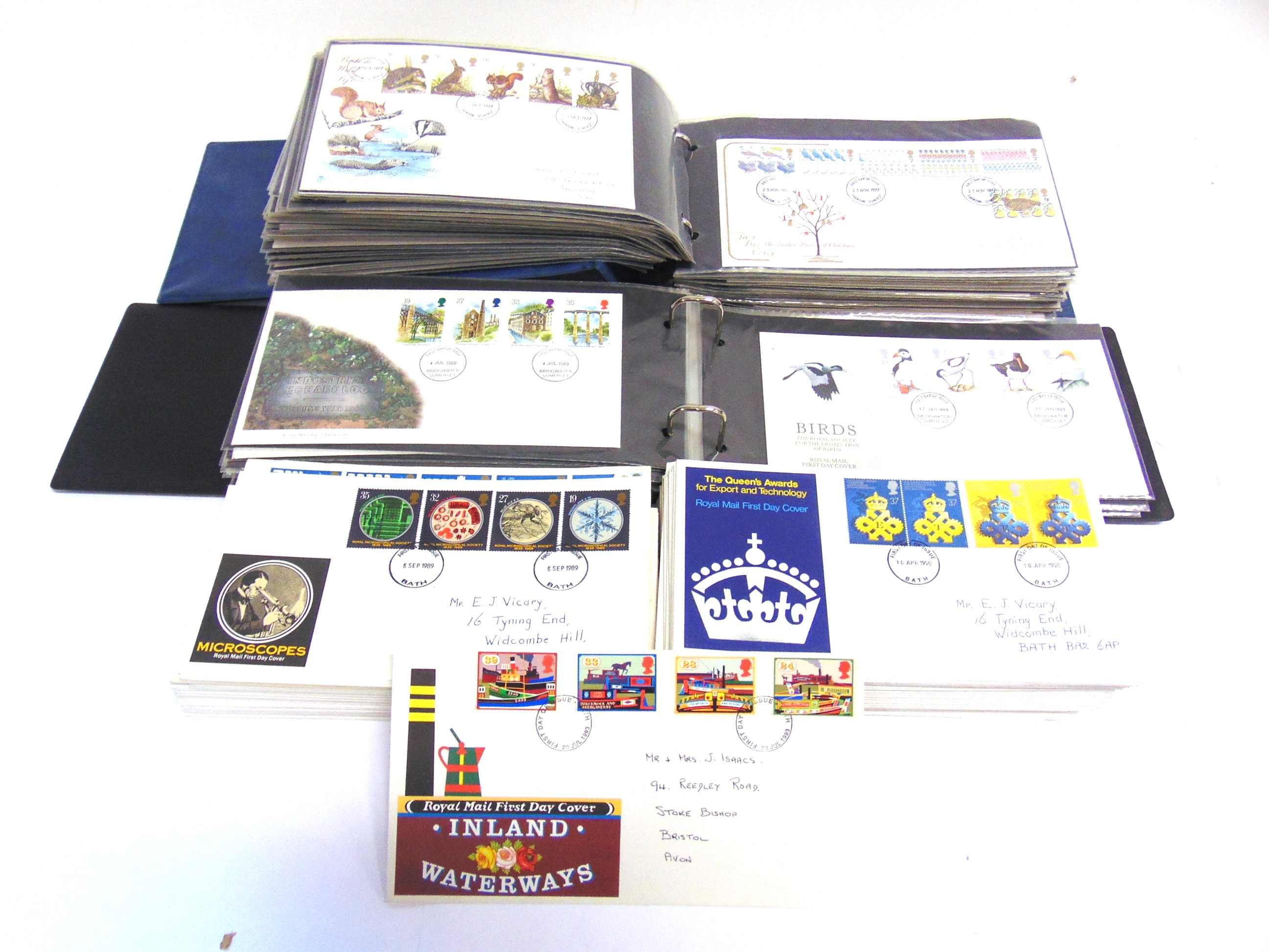 STAMPS - A GREAT BRITAIN FIRST DAY COVER COLLECTION Approximately 250 covers, circa 1970-1993, (