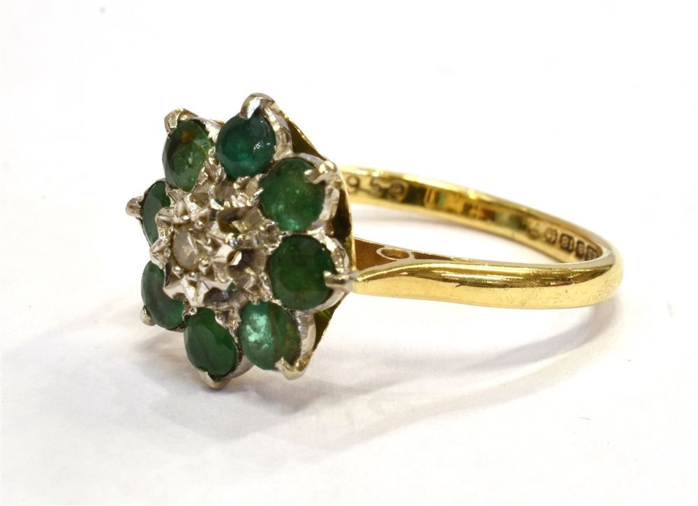 AN 18CT GOLD DIAMOND SET GREEN STONE FLOWER RING hallmarked Birmingham 1968, the central diamond set - Image 3 of 5