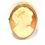 A HALLMARKED 9CT GOLD CAMEO BROOCH The oval shell cameo 4cms X 3cms gross weight approx. 7.8 grams