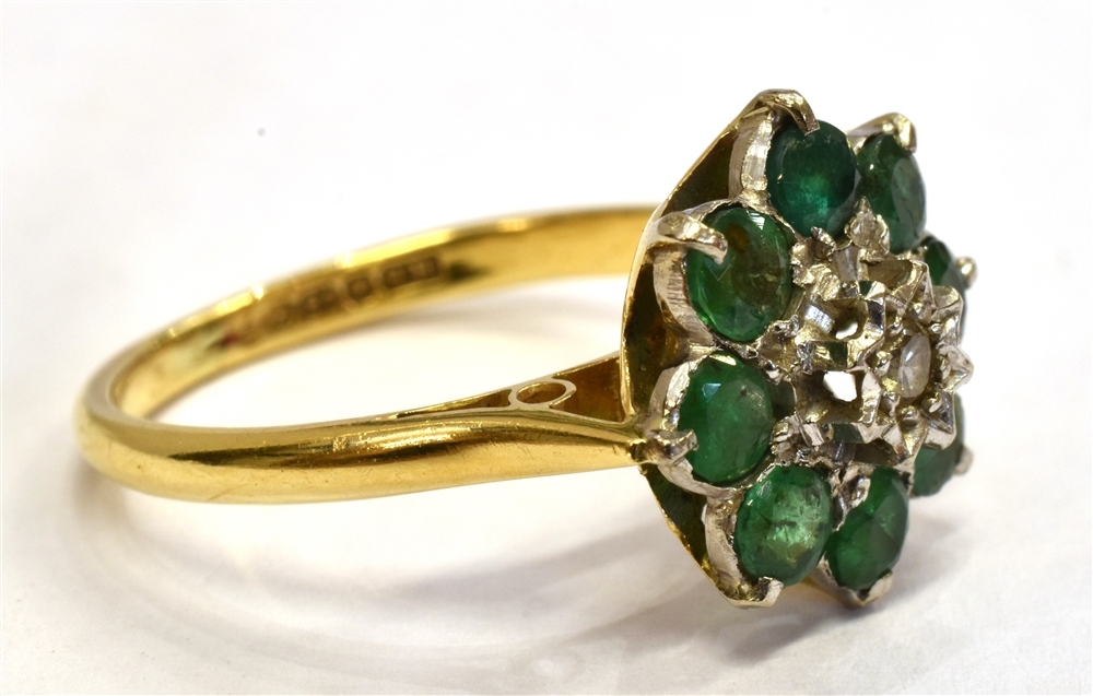 AN 18CT GOLD DIAMOND SET GREEN STONE FLOWER RING hallmarked Birmingham 1968, the central diamond set - Image 2 of 5