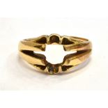 AN 18CT GOLD RING