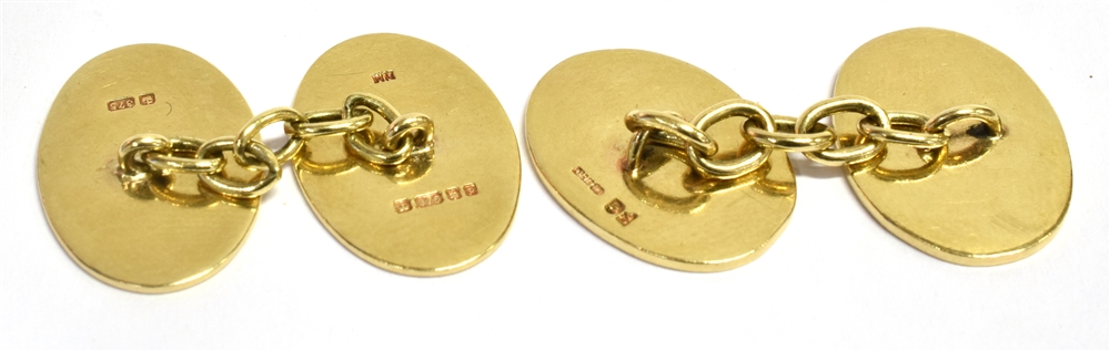 A PAIR OF 9CT GOLD OVAL CUFFLINKS Measuring approx. 1.7 cm by 1.2 cm Hallmarked for London 1989 - Image 2 of 2