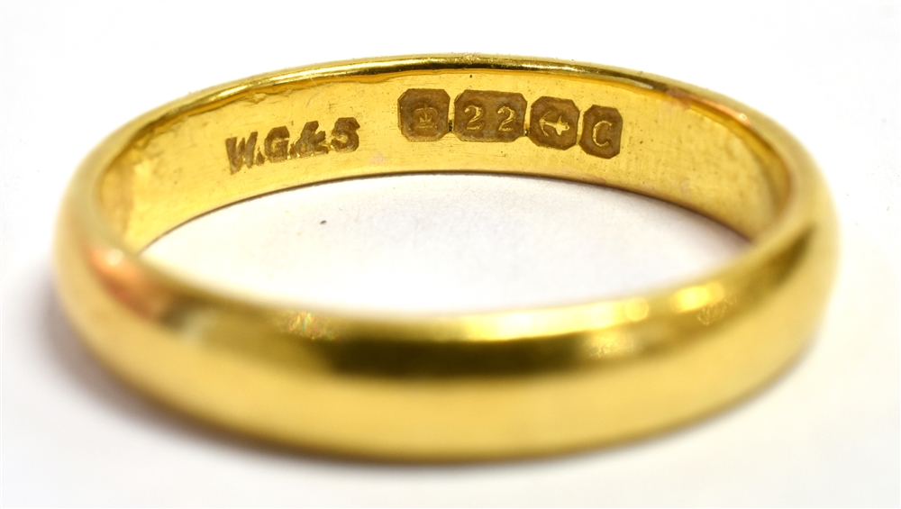 A 22CT GOLD BAND RING Hallmarked for Birmingham 1902, ring size K ½ weight approx. 3.3 grams - Image 2 of 2