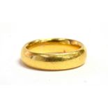 A 22CT GOLD BAND RING hallmarked for Birmingham 1902 ring size k ½ weight approx 8 grams