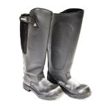 A PAIR OF MOUNTAIN HORSE RIMFROST RIDER II BLACK BOOTS size 9.