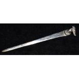 A SILVER PAPER KNIFE with dogs head finial, hallmarked Stokes & Ireland Ltd, Chester 1913, 14cm