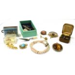 A COLLECTION OF EARLY TO MID 20TH CENTURY JEWELLERY the jewellery comprising an unmarked 14 carat