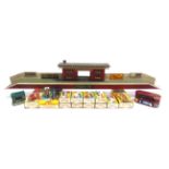[OO GAUGE]. ASSORTED MERIT ACCESSORIES boxed; together with further items by Wardie Master Models