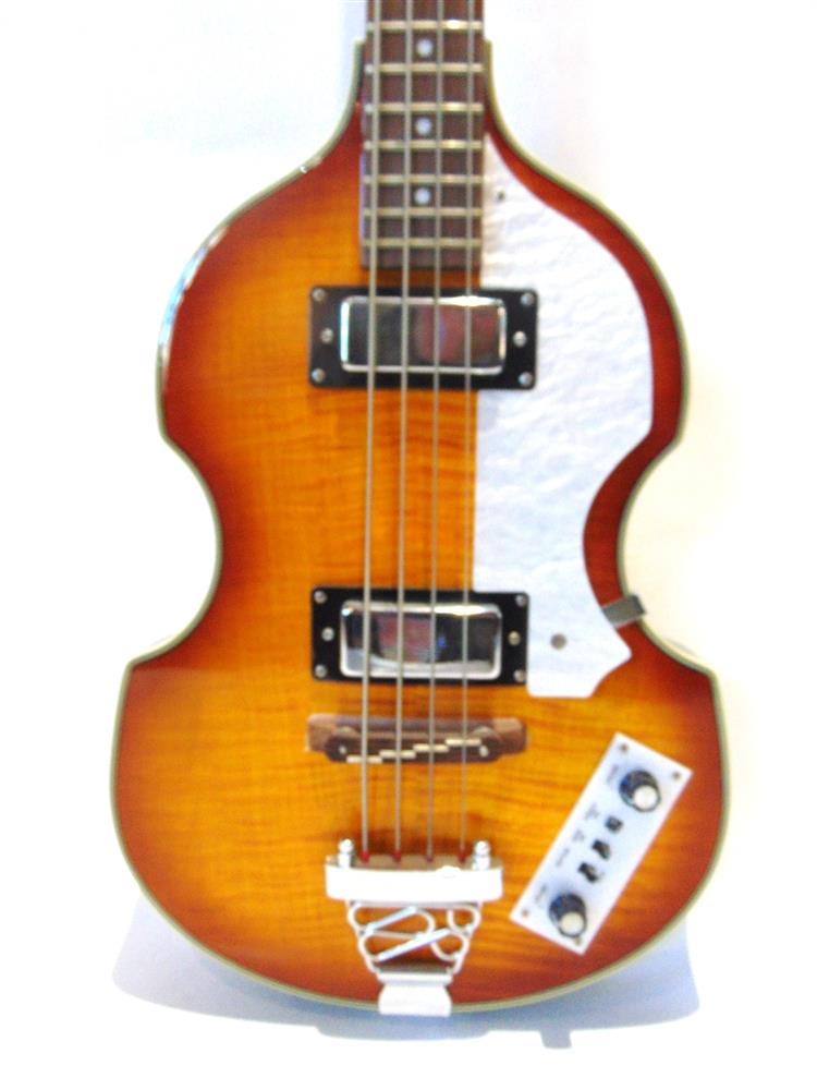 A HOFNER 'VIOLIN' RIGHT-HAND UNBRANDED COPY ELECTRIC BASS GUITAR with a hollow body, 109cm high. - Image 2 of 3