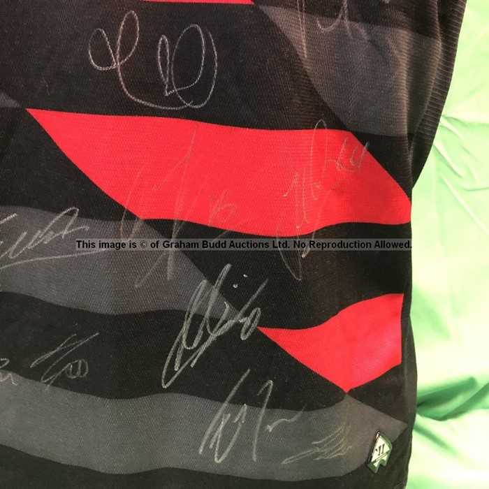 Liverpool FC squad signed replica black/red 3rd choice jersey season 2014-15, short-sleeved, black - Image 5 of 6