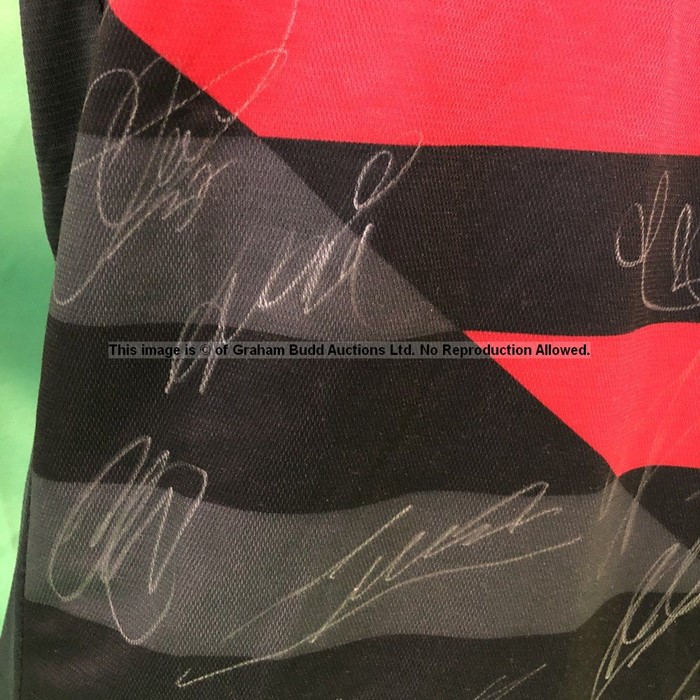 Liverpool FC squad signed replica black/red 3rd choice jersey season 2014-15, short-sleeved, black - Image 3 of 6