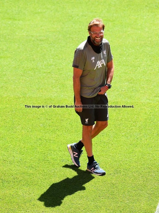 Liverpool FC manager Jurgen Klopp-worn green training t-shirt from the 2019-20 Premier League - Image 6 of 10