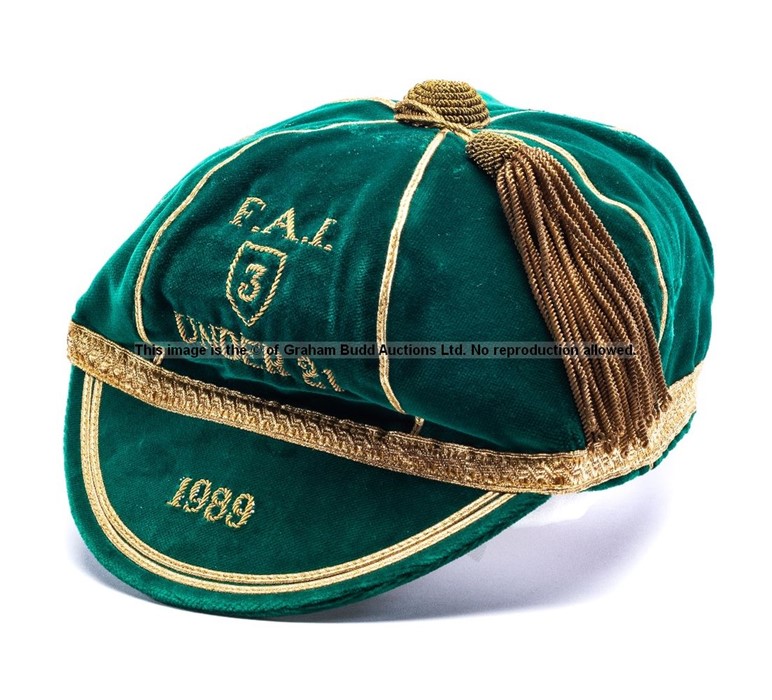 F.A.I Republic of Ireland Under-21 cap 1989 awarded to Jeff Kenna, green velvet with gold braid