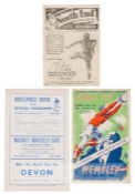 Collection of 165 Manchester United programmes dating between the 1940s and 1960s, 123 homes and