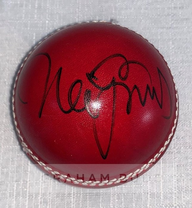 Pakistan cricket legends signed cricket balls, comprising three balls, each with a single - Image 3 of 4